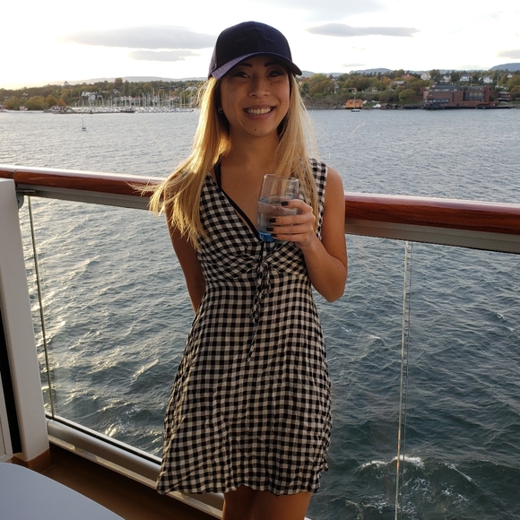 Meet your Posher, Nicola - Picture 2 of 6